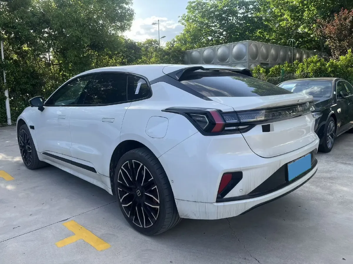 2025 Zeekr 001 BEV 100KWH,autocango,china used car exporter,china ev exporter,chinese used car exporter,chinese used ev exporter