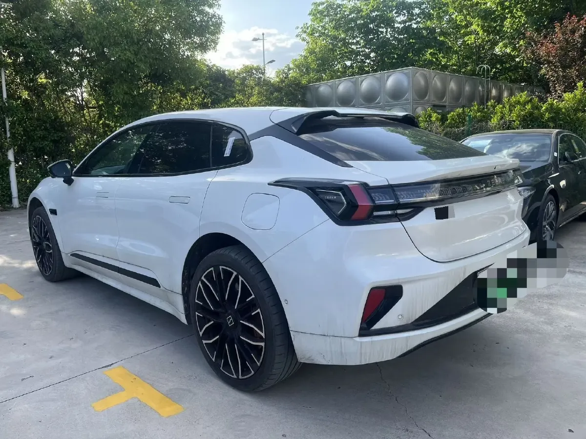 2025 Zeekr 001 BEV 100KWH,autocango,china used car exporter,china ev exporter,chinese used car exporter,chinese used ev exporter
