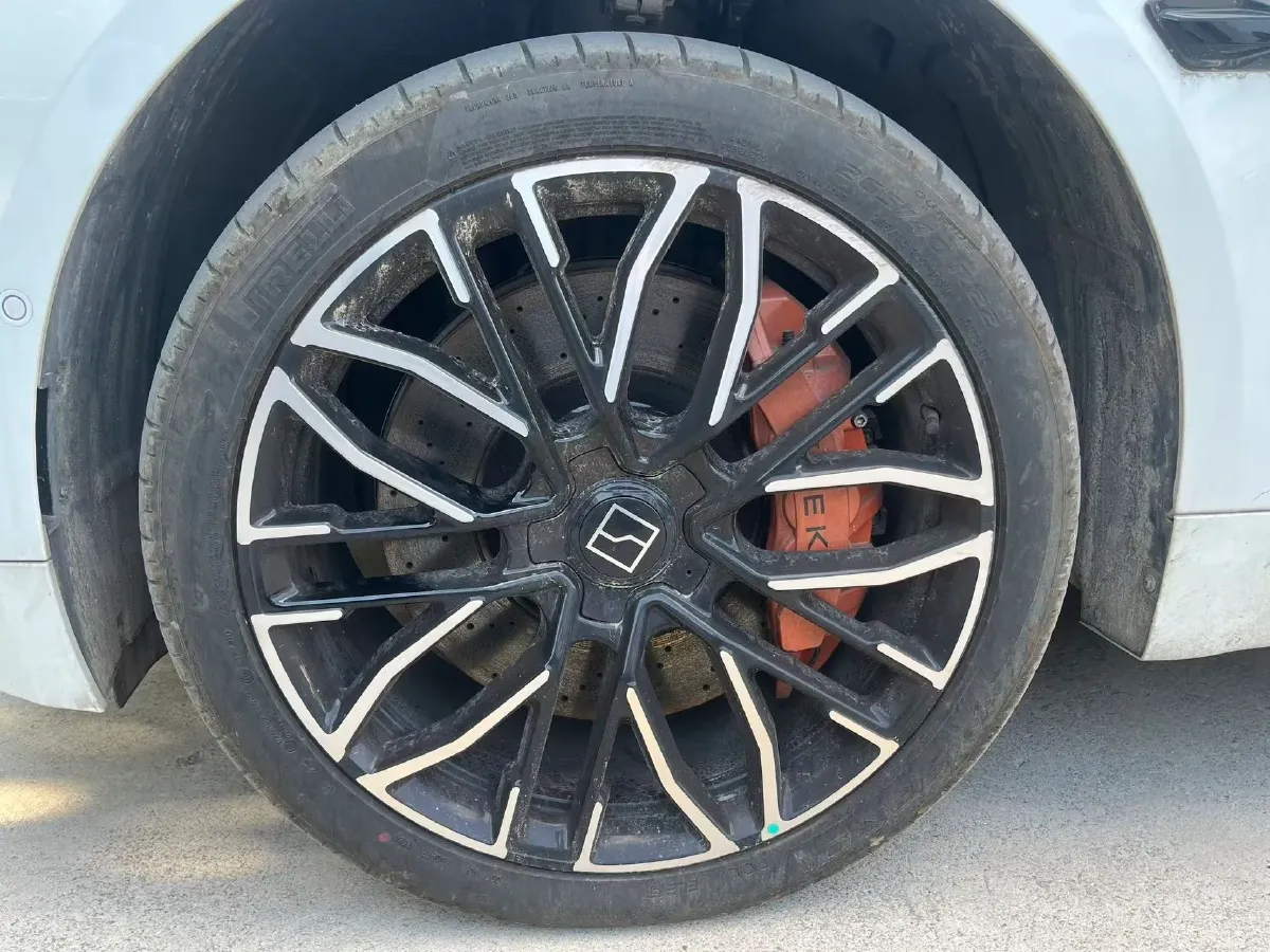 2025 Zeekr 001 BEV 100KWH,autocango,china used car exporter,china ev exporter,chinese used car exporter,chinese used ev exporter