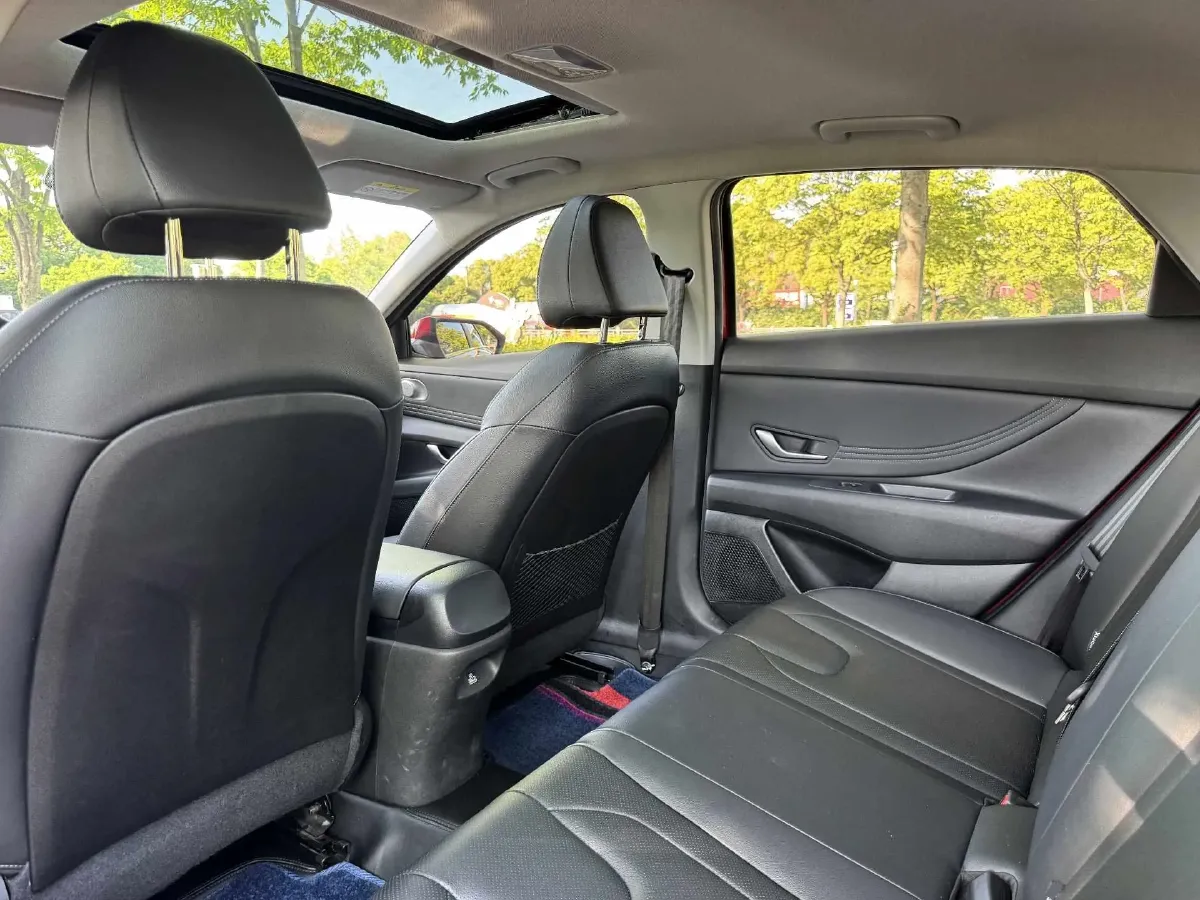 2021 Hyundai Elantra 1.5L 115HP L4 CVT,autocango,china used car exporter,china ev exporter,chinese used car exporter,chinese used ev exporter
