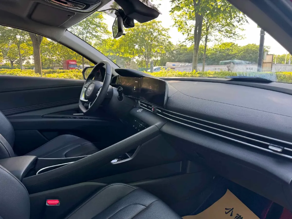 2021 Hyundai Elantra 1.5L 115HP L4 CVT,autocango,china used car exporter,china ev exporter,chinese used car exporter,chinese used ev exporter