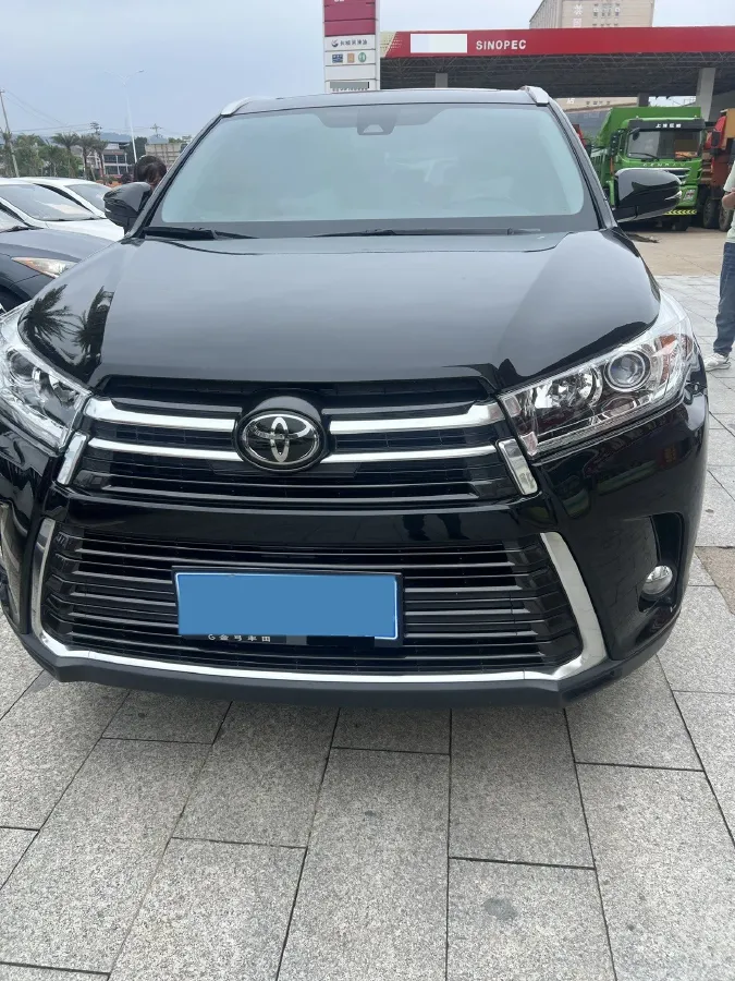 2021 Toyota Highlander 2.0T 220HP L4 6AT,autocango,china used car exporter,china ev exporter,chinese used car exporter,chinese used ev exporter