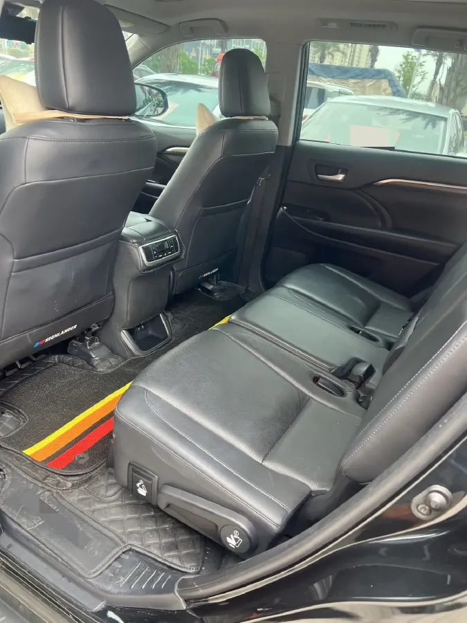2021 Toyota Highlander 2.0T 220HP L4 6AT,autocango,china used car exporter,china ev exporter,chinese used car exporter,chinese used ev exporter