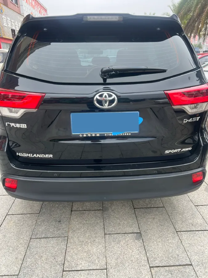 2021 Toyota Highlander 2.0T 220HP L4 6AT,autocango,china used car exporter,china ev exporter,chinese used car exporter,chinese used ev exporter