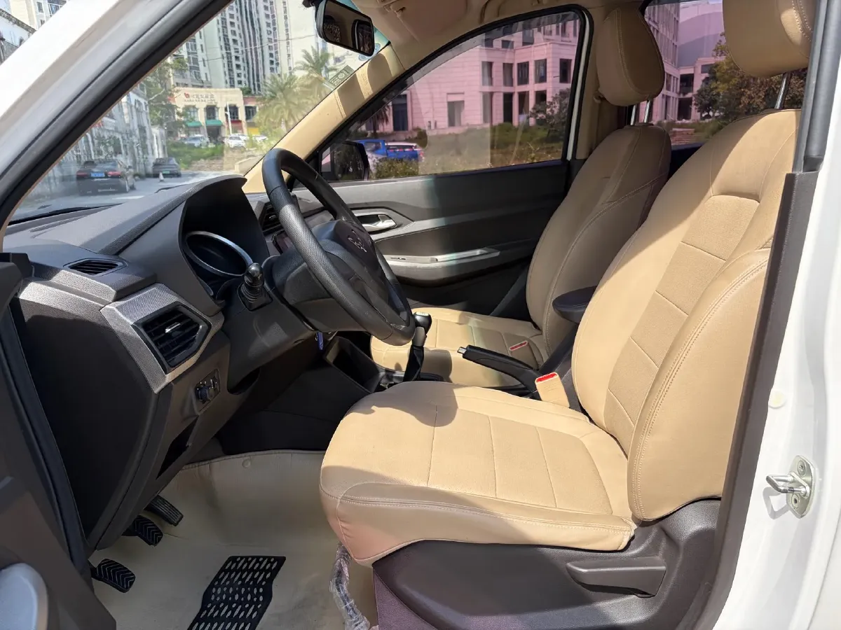 2018 WuLing HongGuang 1.5L 105HP L4 5MT,autocango,china used car exporter,china ev exporter,chinese used car exporter,chinese used ev exporter