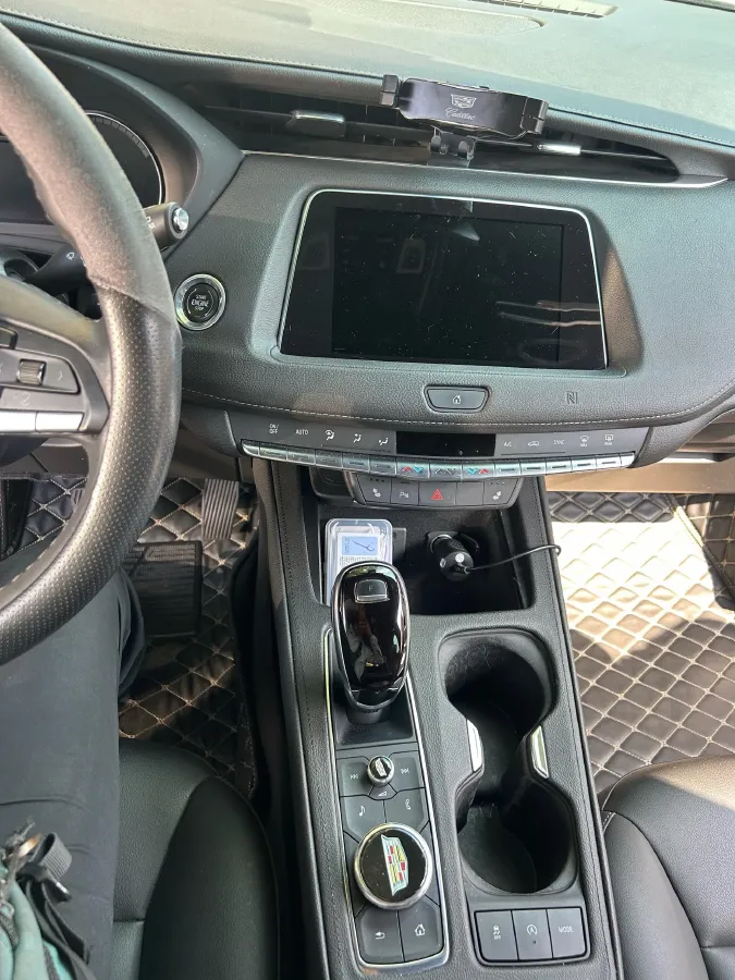 2021 Cadillac XT4 2.0T 237HP L4 9AT,autocango,china used car exporter,china ev exporter,chinese used car exporter,chinese used ev exporter