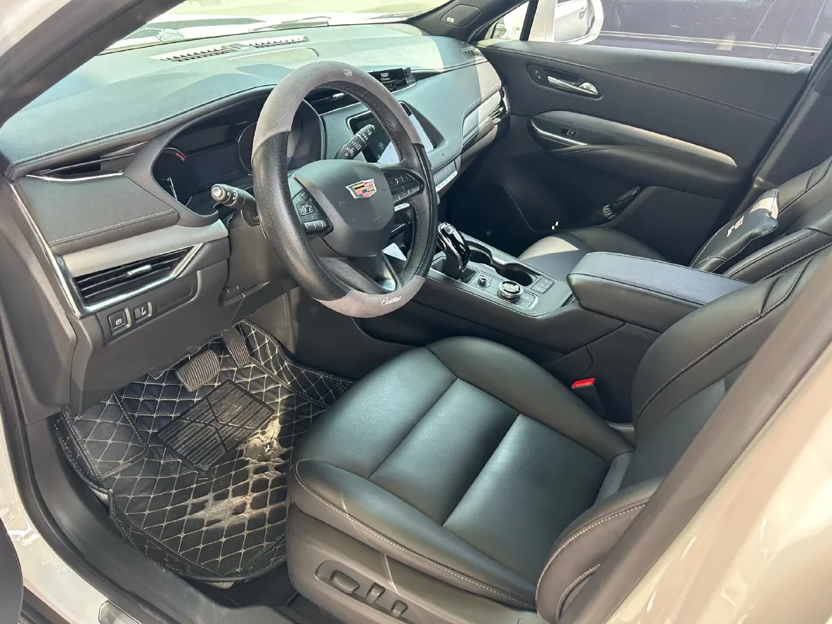 2021 Cadillac XT4 2.0T 237HP L4 9AT,autocango,china used car exporter,china ev exporter,chinese used car exporter,chinese used ev exporter