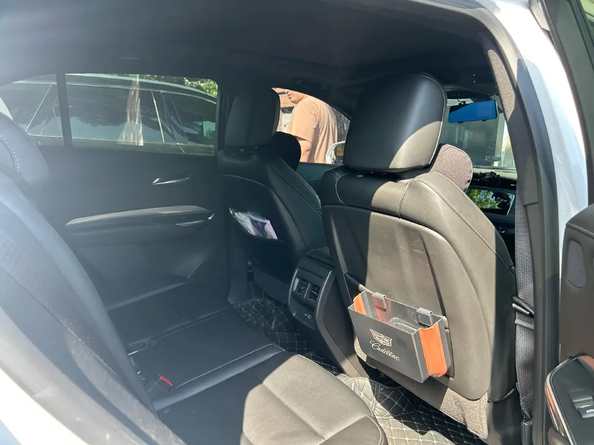 2021 Cadillac XT4 2.0T 237HP L4 9AT,autocango,china used car exporter,china ev exporter,chinese used car exporter,chinese used ev exporter