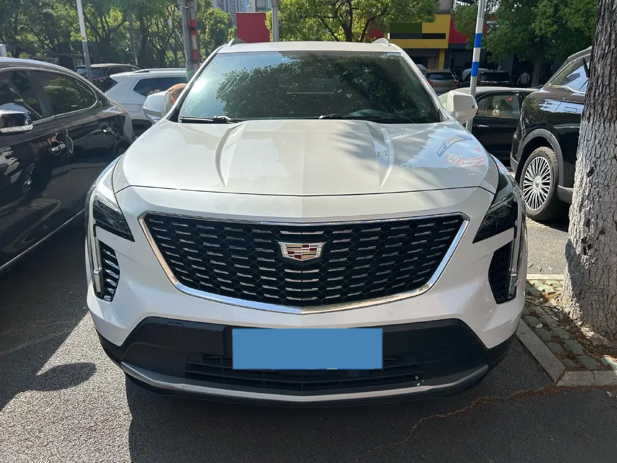 2021 Cadillac XT4 2.0T 237HP L4 9AT,autocango,china used car exporter,china ev exporter,chinese used car exporter,chinese used ev exporter