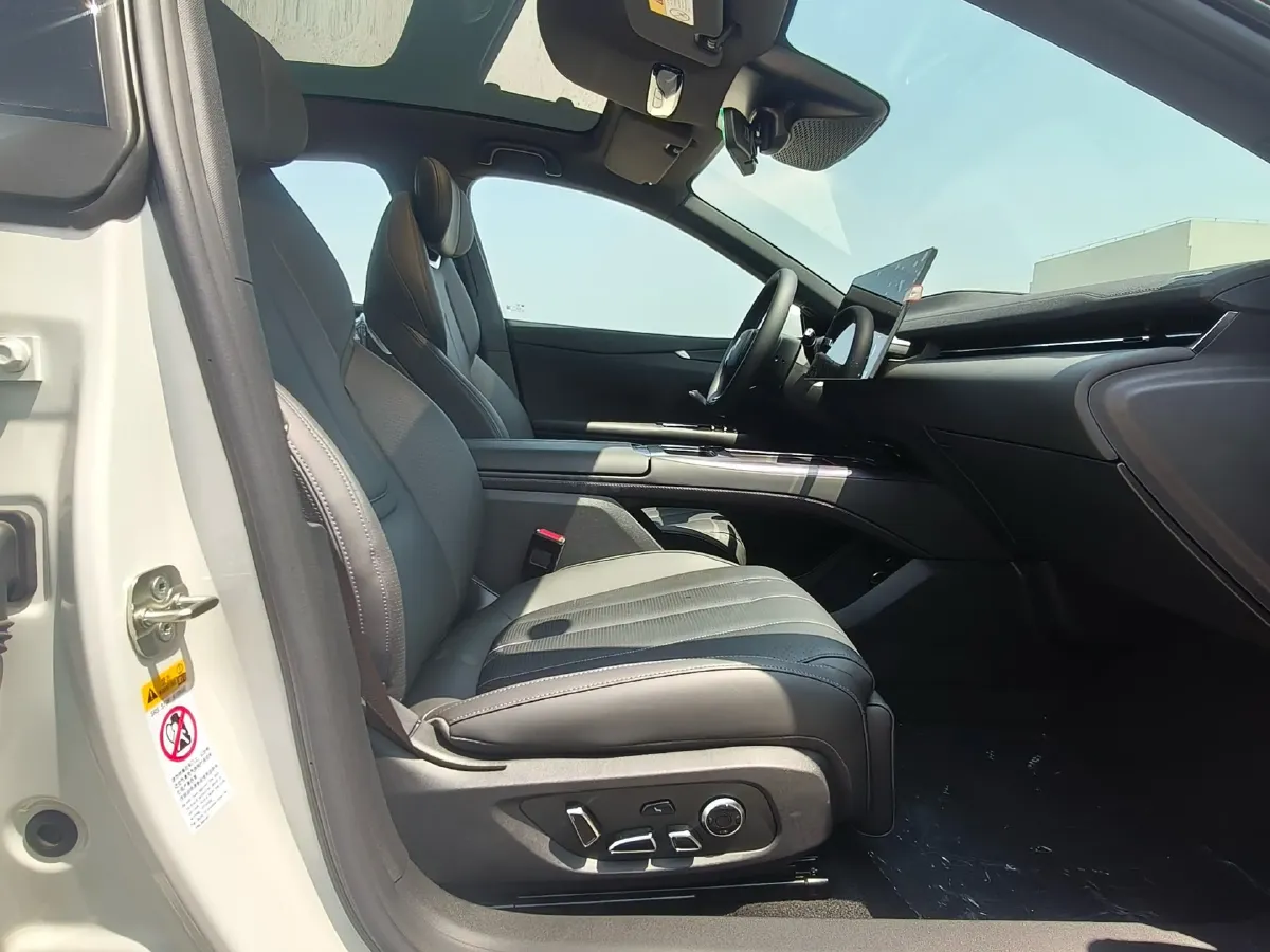 2024 Deepal L07 1.5L 98HP L4 REEV 28.39KWH,autocango,china used car exporter,china ev exporter,chinese used car exporter,chinese used ev exporter