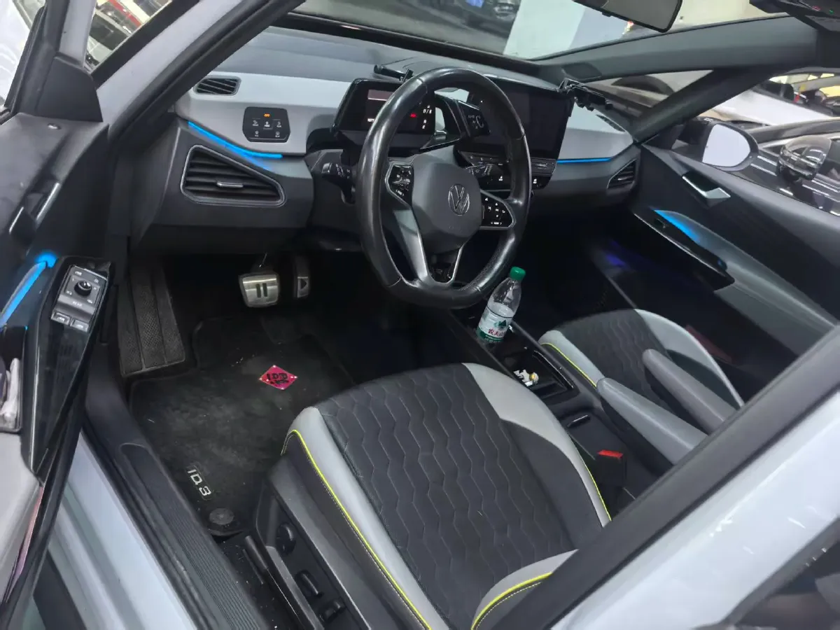 2021 Volkswagen ID.3 BEV 57.3KWH,autocango,china used car exporter,china ev exporter,chinese used car exporter,chinese used ev exporter