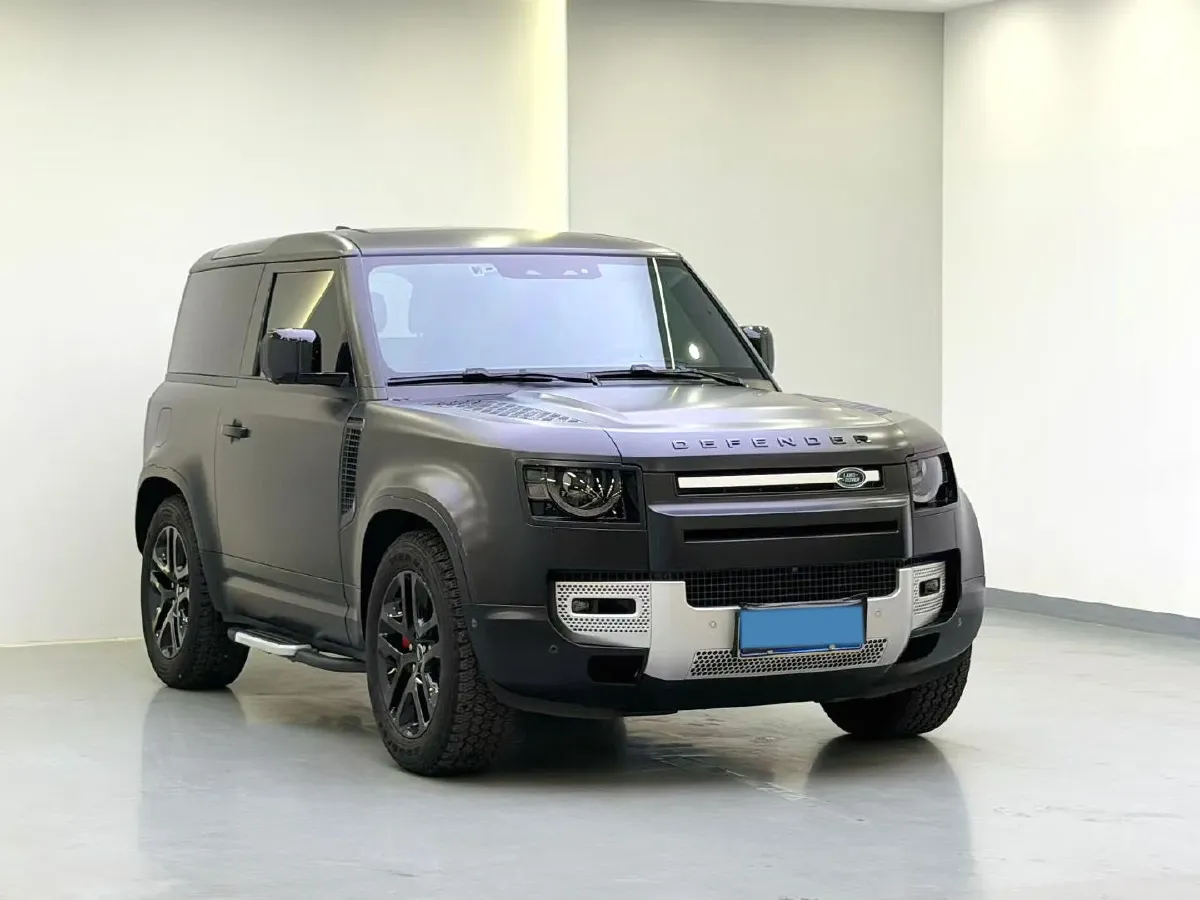 2022 Land Rover Defender 3.0T 400HP L6 8AT,autocango,china used car exporter,china ev exporter,chinese used car exporter,chinese used ev exporter