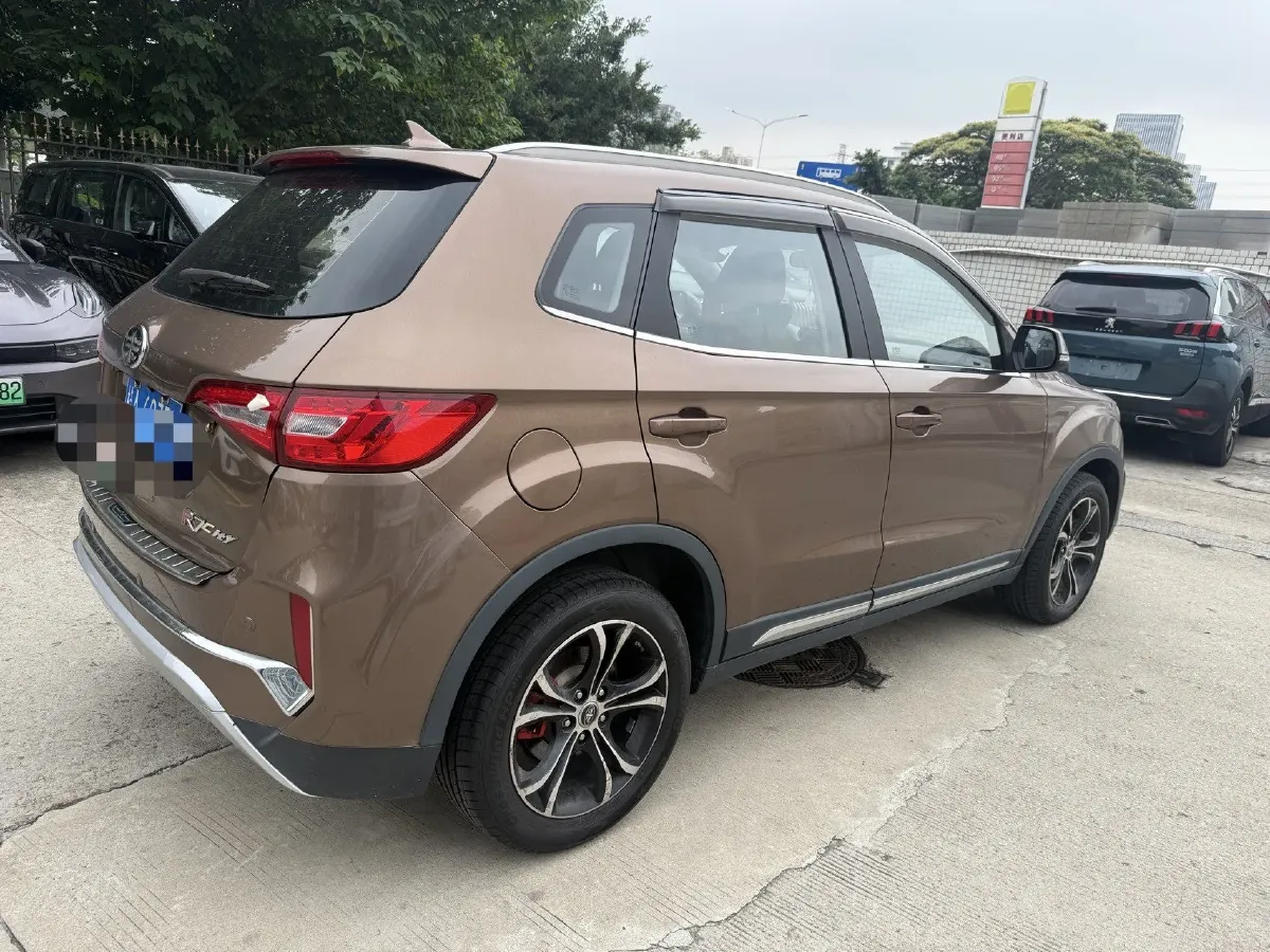 2018 FAW Senia R7 1.6L 116HP L4 6AT,autocango,china used car exporter,china ev exporter,chinese used car exporter,chinese used ev exporter
