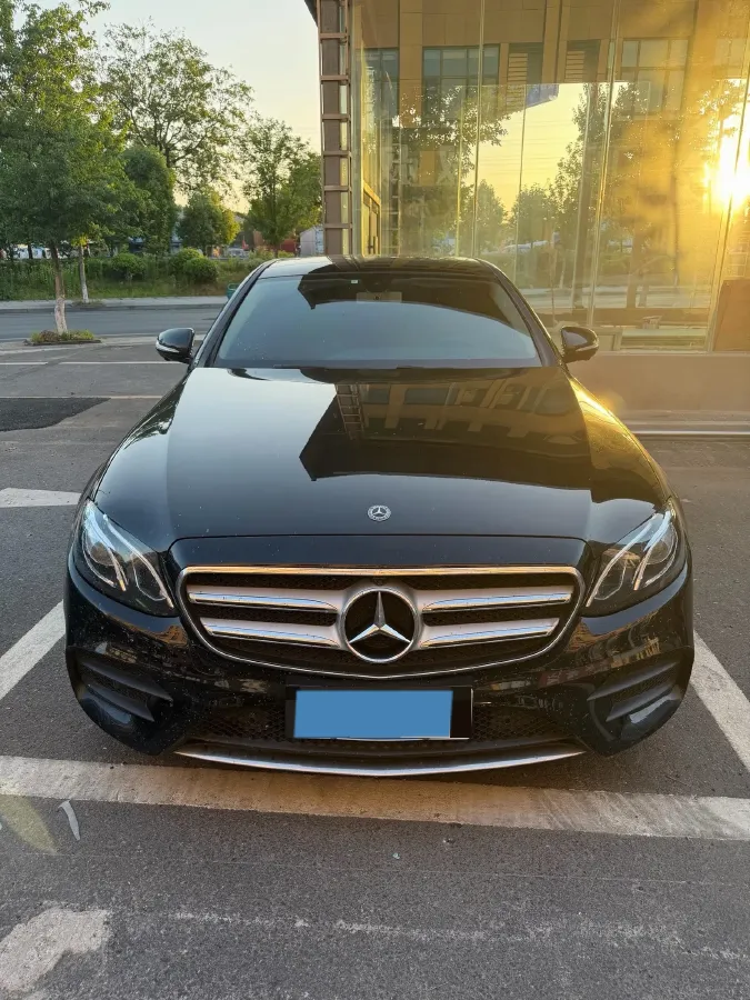 2020 Mercedes-Benz E Class 2.0T 258HP L4 9AT,autocango,china used car exporter,china ev exporter,chinese used car exporter,chinese used ev exporter