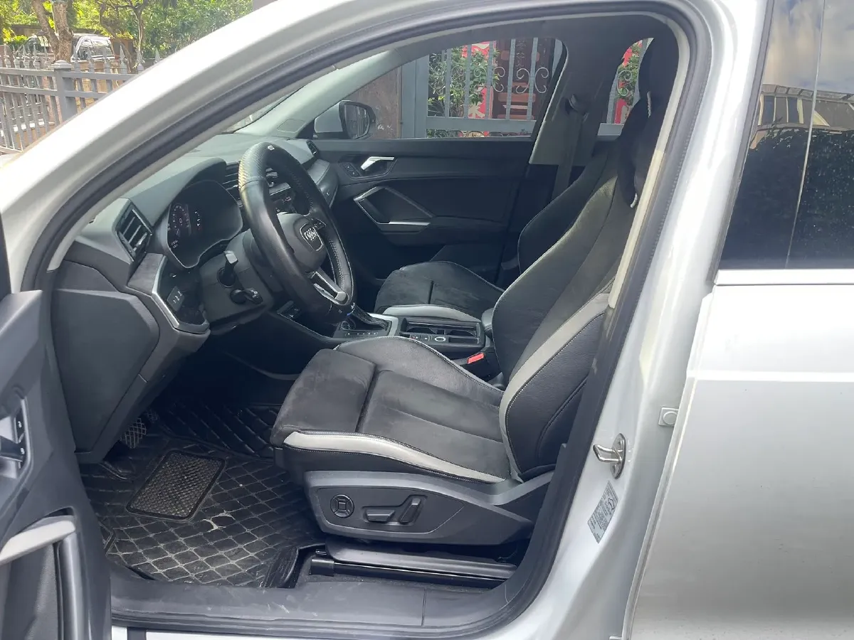 2020 Audi Q3 1.4T 150HP L4 7DCT,autocango,china used car exporter,china ev exporter,chinese used car exporter,chinese used ev exporter