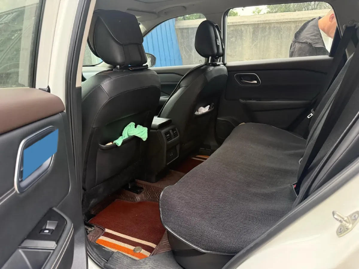 2021 Nissan X-Trail 1.5T 204HP L3 CVT,autocango,china used car exporter,china ev exporter,chinese used car exporter,chinese used ev exporter