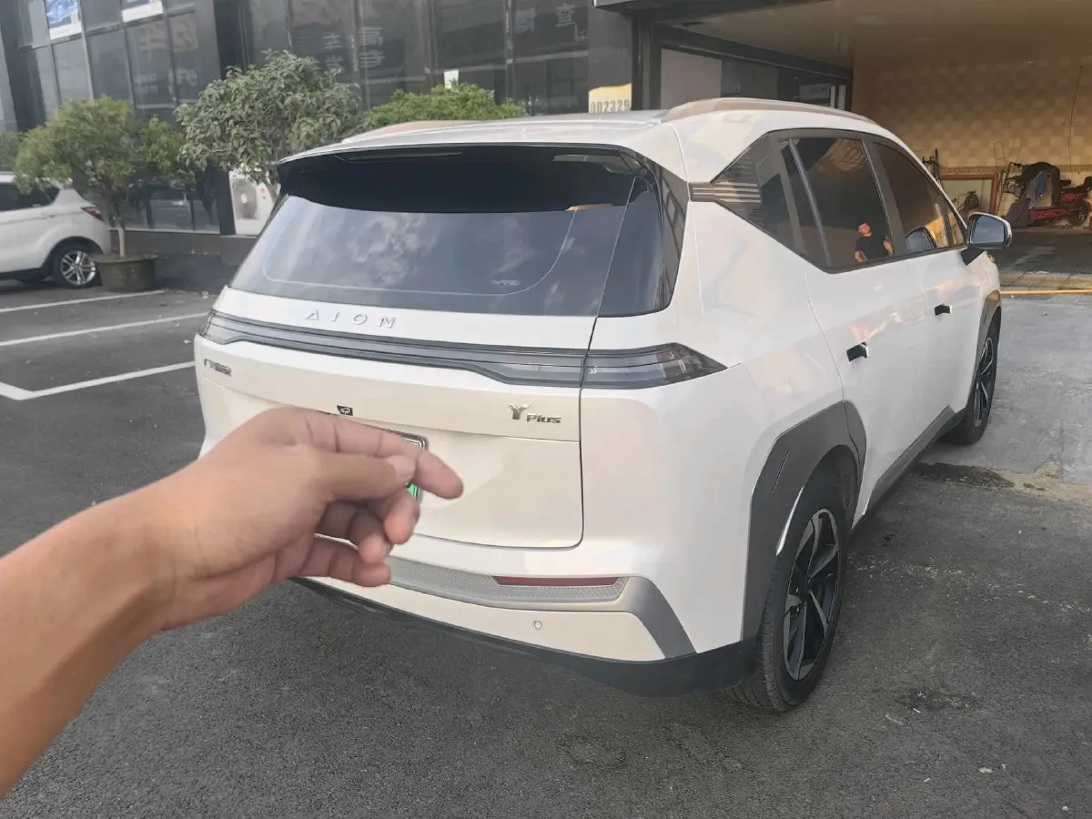 2023 MAXUS Interstellar 2.0T 143HP L4 6AT,autocango,china used car exporter,china ev exporter,chinese used car exporter,chinese used ev exporter