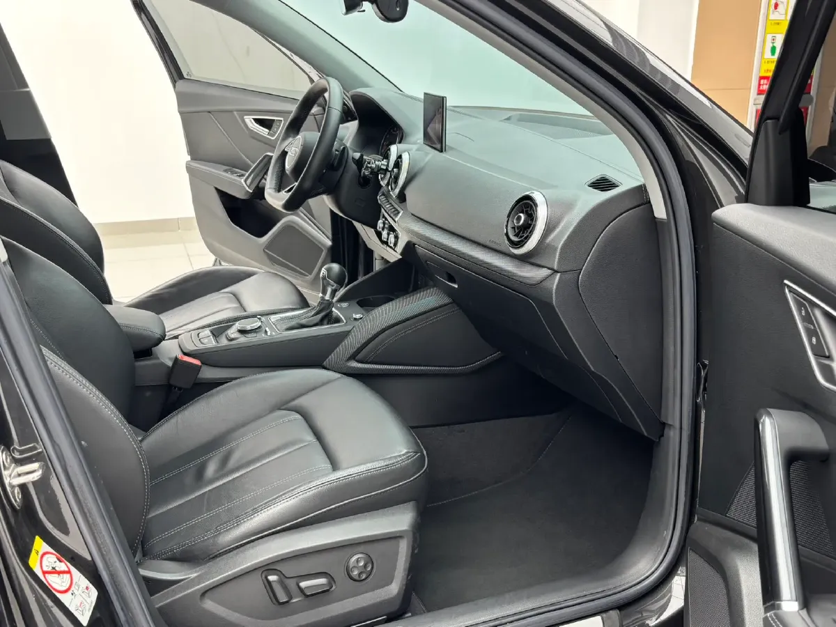 2022 Audi Q2L 1.4T 150HP L4 7DCT,autocango,china used car exporter,china ev exporter,chinese used car exporter,chinese used ev exporter