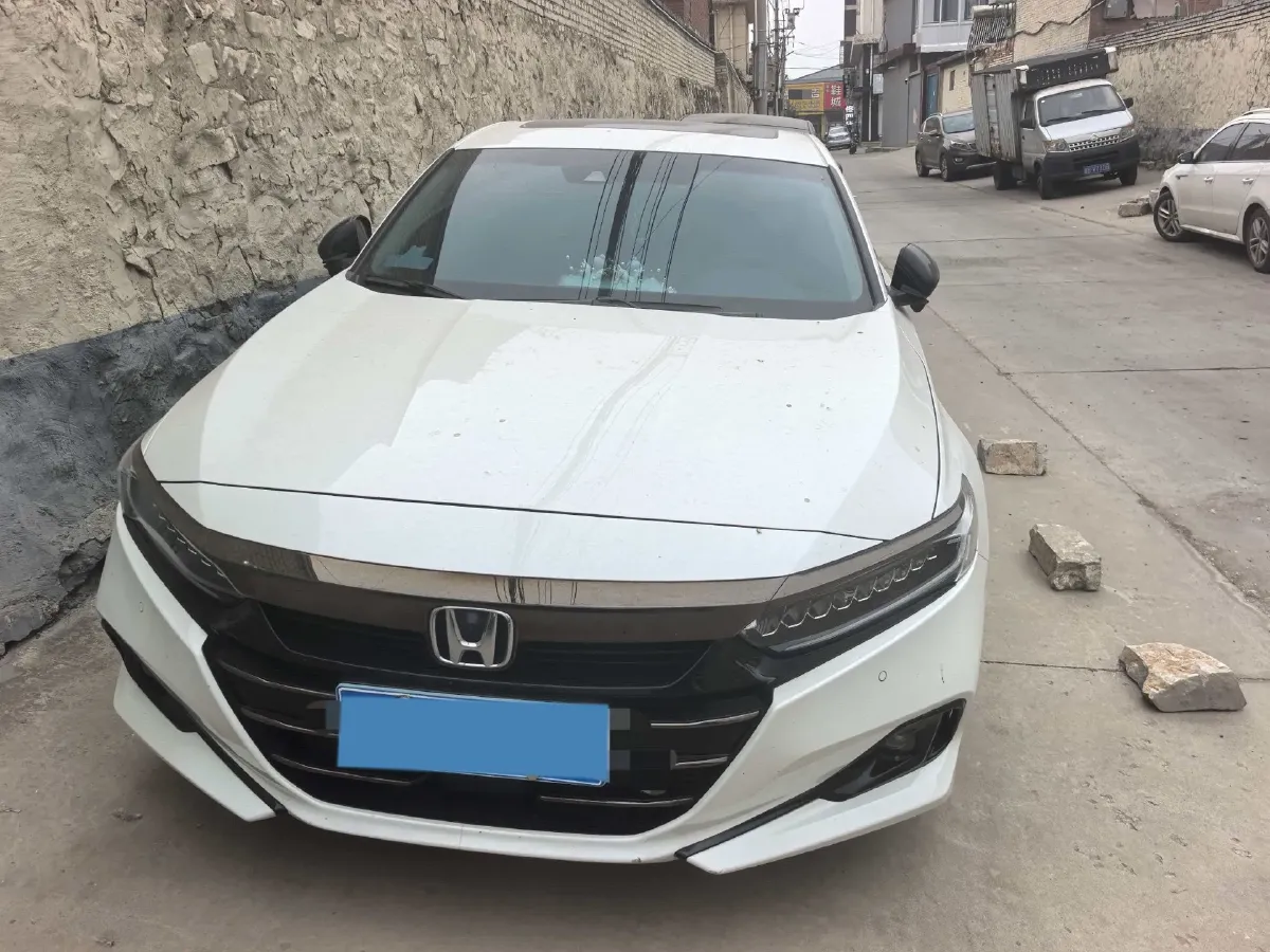 2022 Honda Accord 1.5T 194HP L4 CVT,autocango,china used car exporter,china ev exporter,chinese used car exporter,chinese used ev exporter