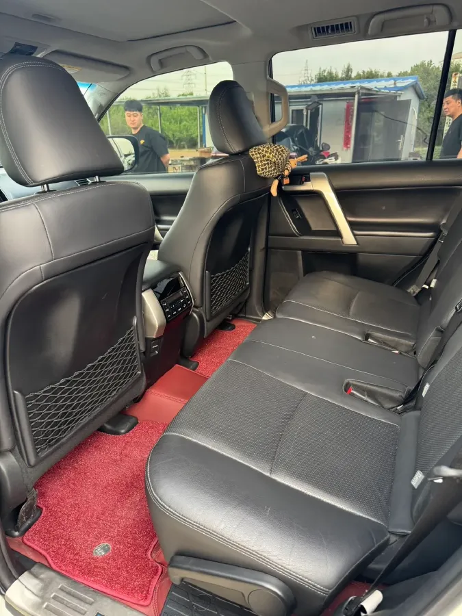 2018 Land Rover Discovery Sport 2.0T 241HP L4 9AT,autocango,china used car exporter,china ev exporter,chinese used car exporter,chinese used ev exporter