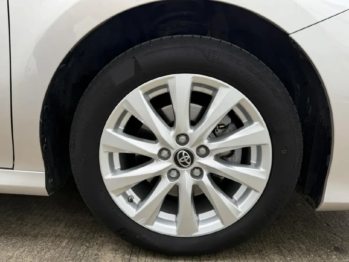 2019 Toyota Camry 2.0L 178HP L4 CVT,autocango,china used car exporter,china ev exporter,chinese used car exporter,chinese used ev exporter