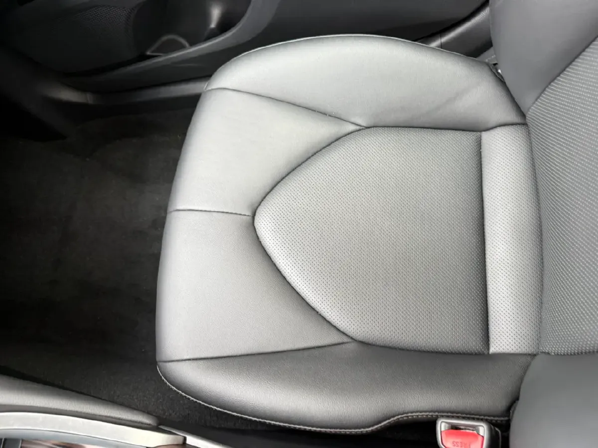 2019 Toyota Camry 2.0L 178HP L4 CVT,autocango,china used car exporter,china ev exporter,chinese used car exporter,chinese used ev exporter