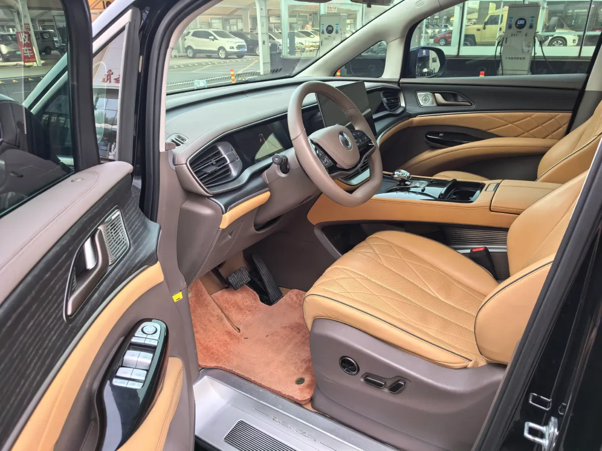 2022 Mercedes-Benz GLC Class 2.0T 197HP L4 9AT,autocango,china used car exporter,china ev exporter,chinese used car exporter,chinese used ev exporter