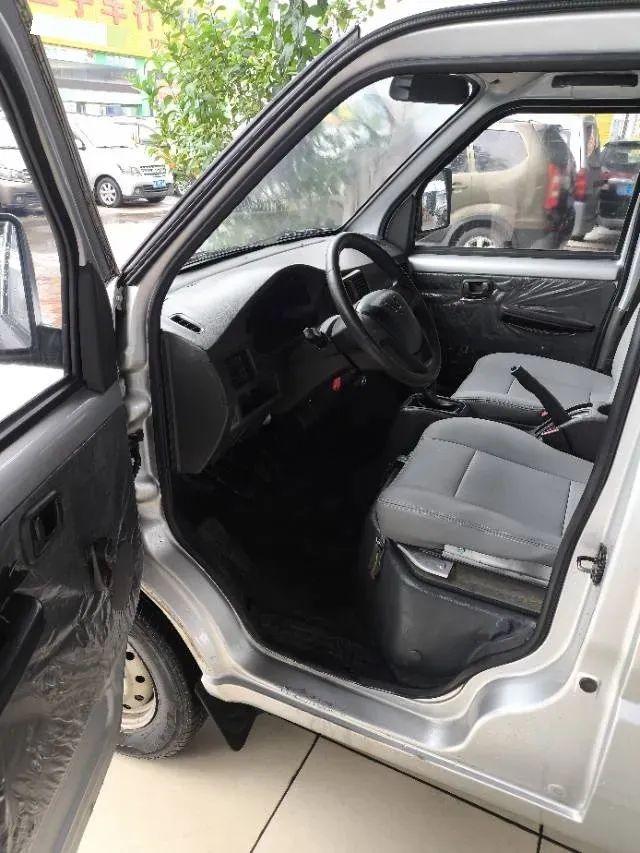 2019 WuLing RongGuang New Truck 1.5L 99HP L4 5MT,autocango,china used car exporter,china ev exporter,chinese used car exporter,chinese used ev exporter