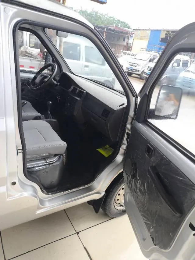 2019 WuLing RongGuang New Truck 1.5L 99HP L4 5MT,autocango,china used car exporter,china ev exporter,chinese used car exporter,chinese used ev exporter