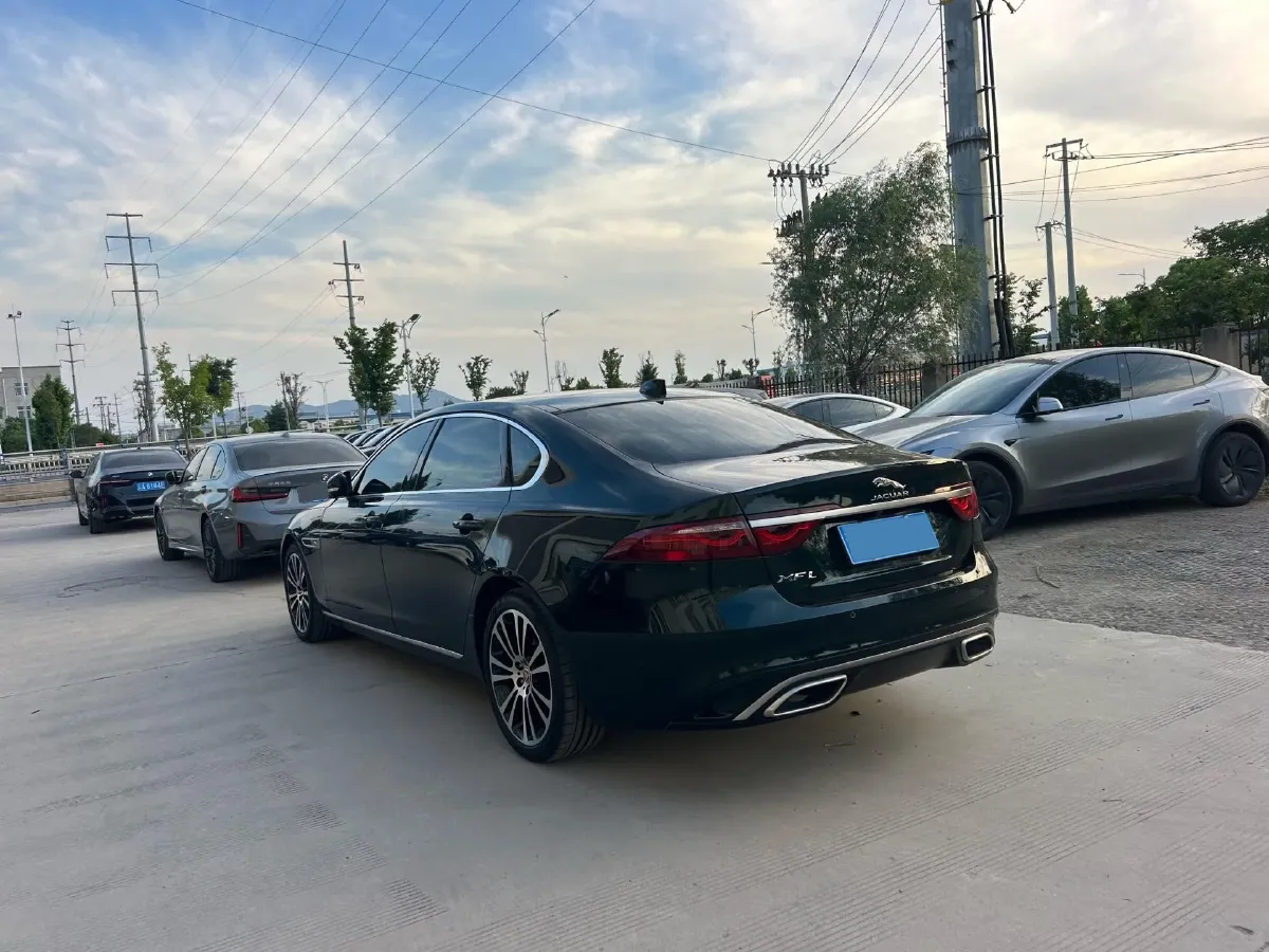 2025 Jaguar XFL 2.0T 250HP L4 8AT,autocango,china used car exporter,china ev exporter,chinese used car exporter,chinese used ev exporter