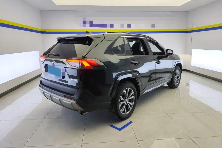 2024 Toyota RAV4 2.0L 171HP L4 CVT,autocango,china used car exporter,china ev exporter,chinese used car exporter,chinese used ev exporter