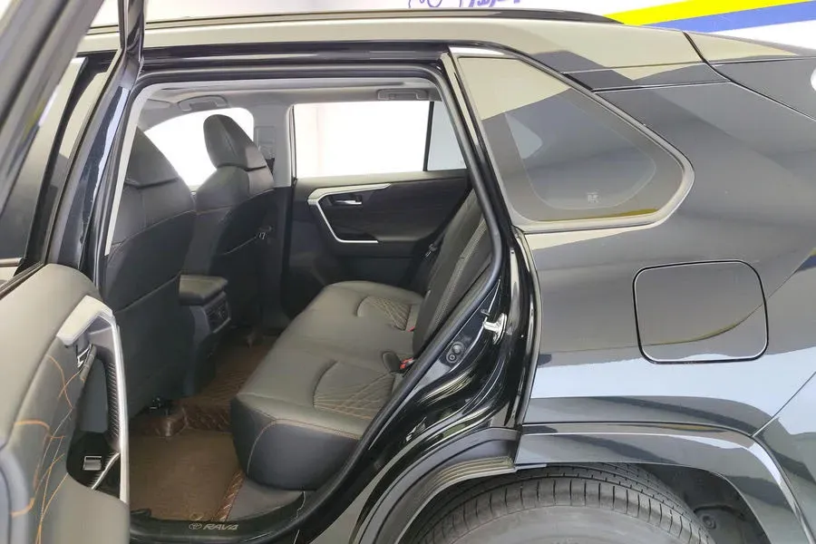 2024 Toyota RAV4 2.0L 171HP L4 CVT,autocango,china used car exporter,china ev exporter,chinese used car exporter,chinese used ev exporter