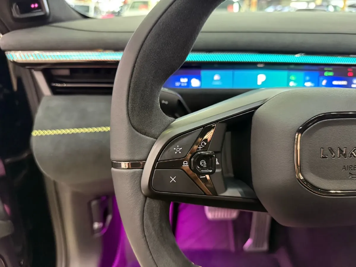 2025 LYNK&CO 10 EM-P 1.5T 163HP L4 3DHT PHEV,autocango,china used car exporter,china ev exporter,chinese used car exporter,chinese used ev exporter