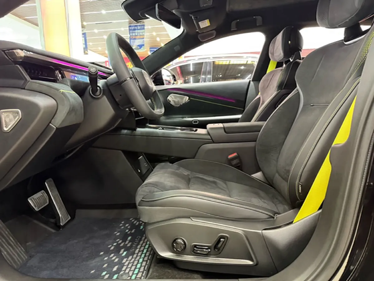 2025 LYNK&CO 10 EM-P 1.5T 163HP L4 3DHT PHEV,autocango,china used car exporter,china ev exporter,chinese used car exporter,chinese used ev exporter
