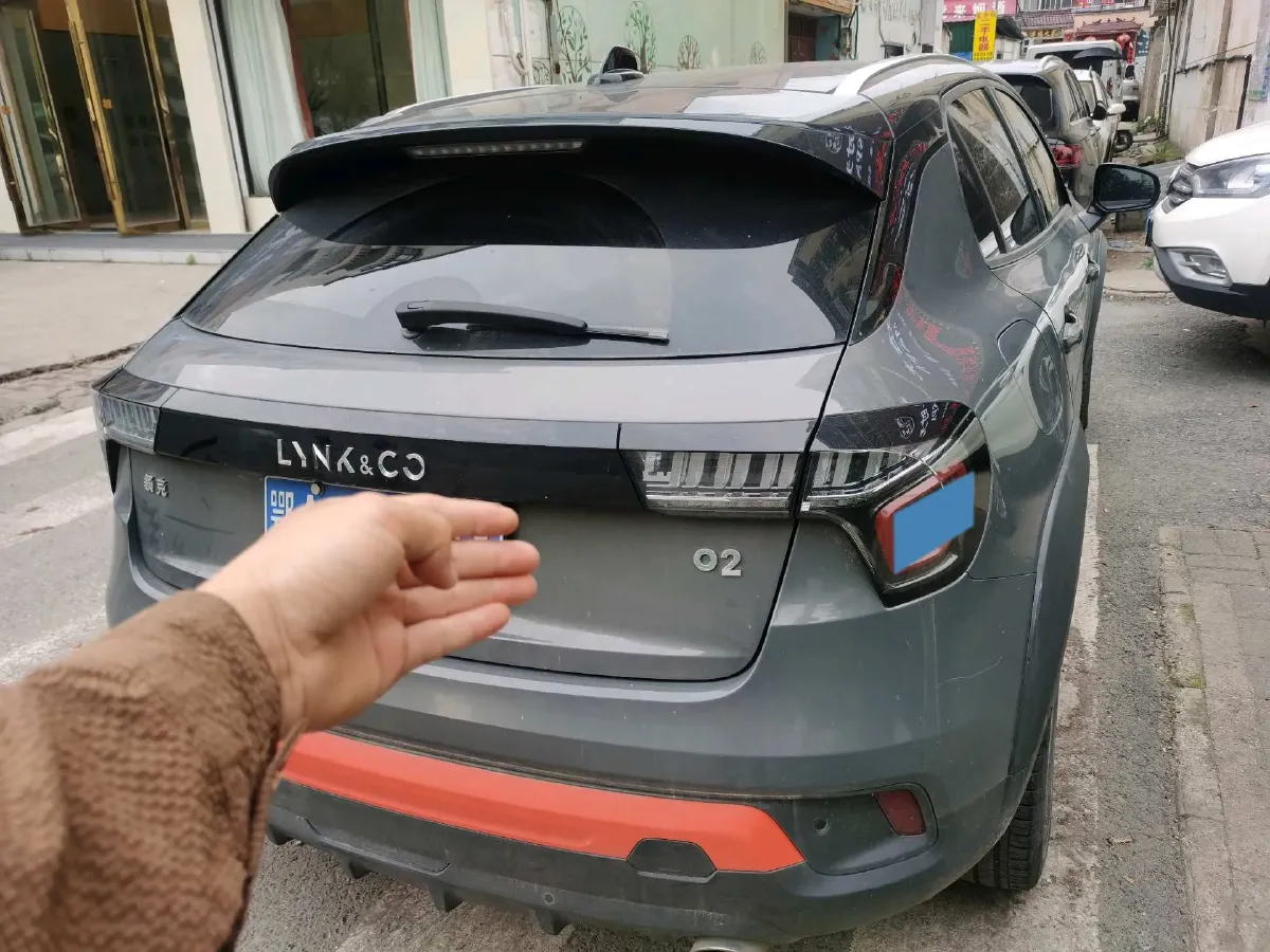 2018 Toyota C-HR 2.0L 171HP L4 CVT,autocango,china used car exporter,china ev exporter,chinese used car exporter,chinese used ev exporter
