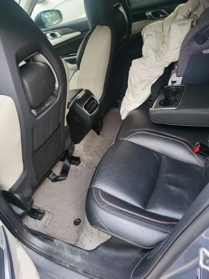 2018 Toyota C-HR 2.0L 171HP L4 CVT,autocango,china used car exporter,china ev exporter,chinese used car exporter,chinese used ev exporter