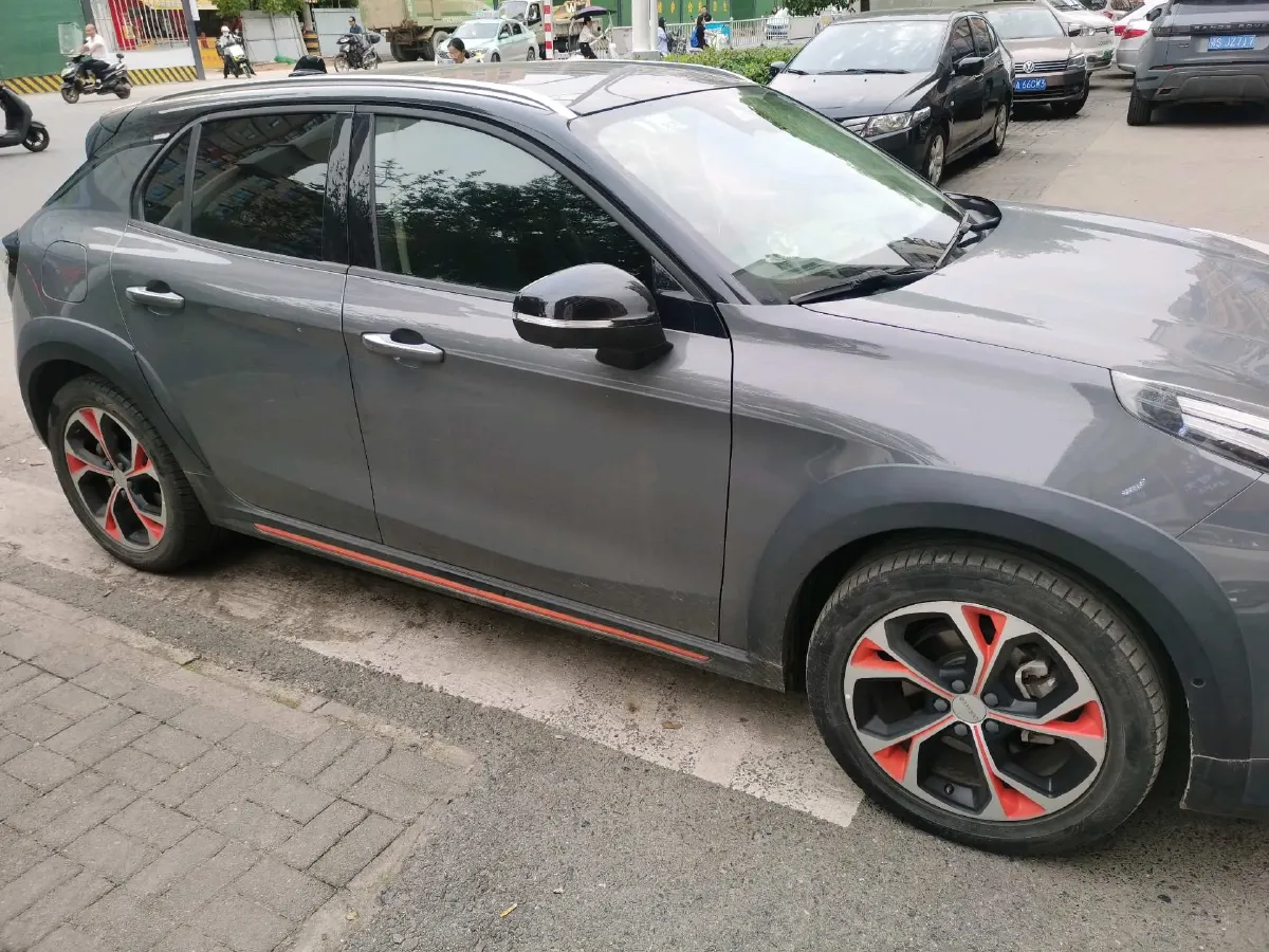 2018 Toyota C-HR 2.0L 171HP L4 CVT,autocango,china used car exporter,china ev exporter,chinese used car exporter,chinese used ev exporter