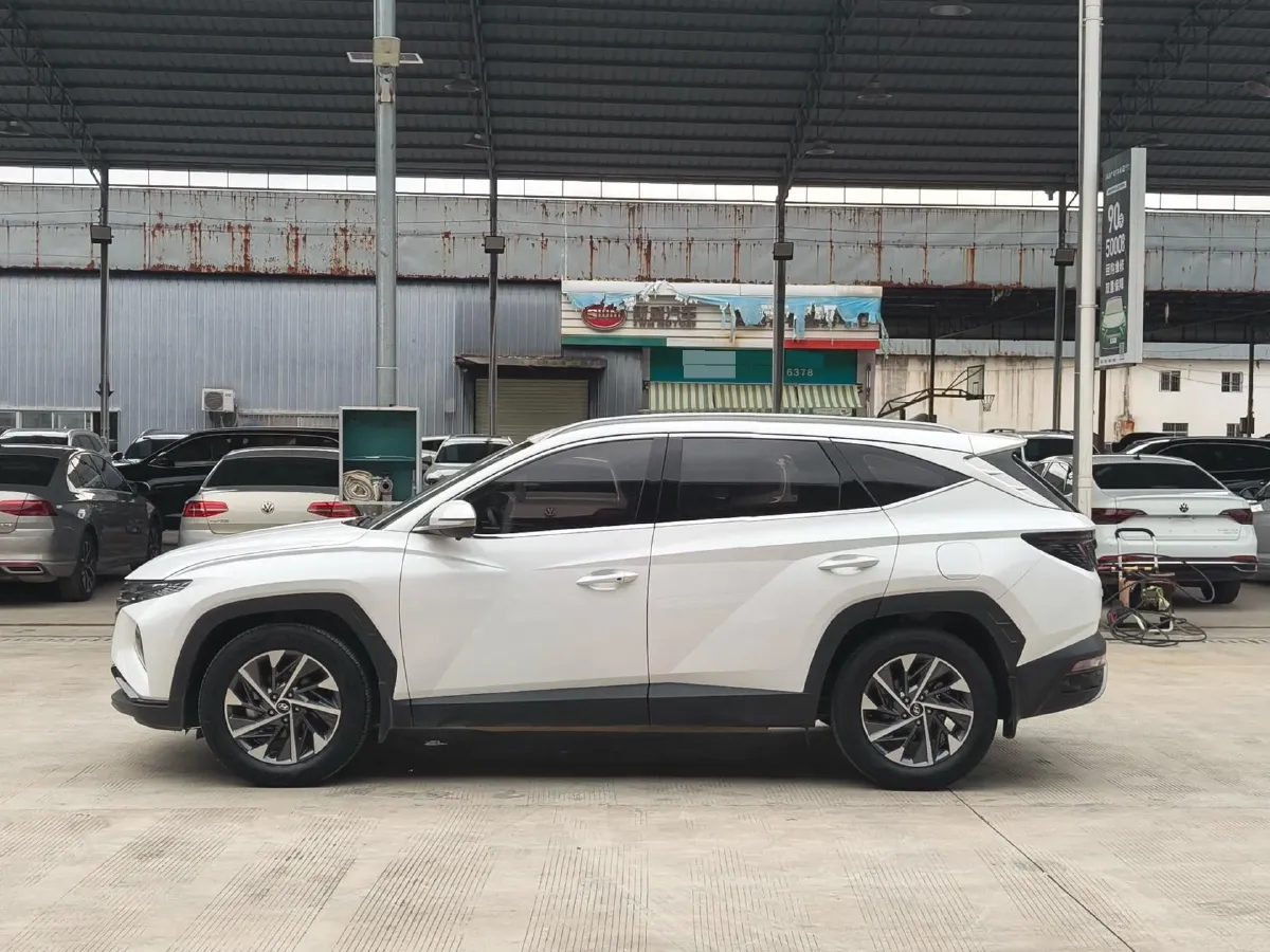2021 Hyundai Tucson 1.5T 200HP L4 7DCT,autocango,china used car exporter,china ev exporter,chinese used car exporter,chinese used ev exporter