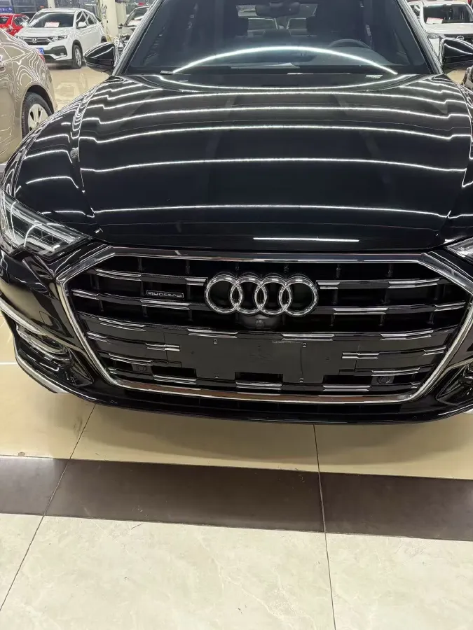 2024 Audi A6L 2.0T 245HP L4 7DCT,autocango,china used car exporter,china ev exporter,chinese used car exporter,chinese used ev exporter