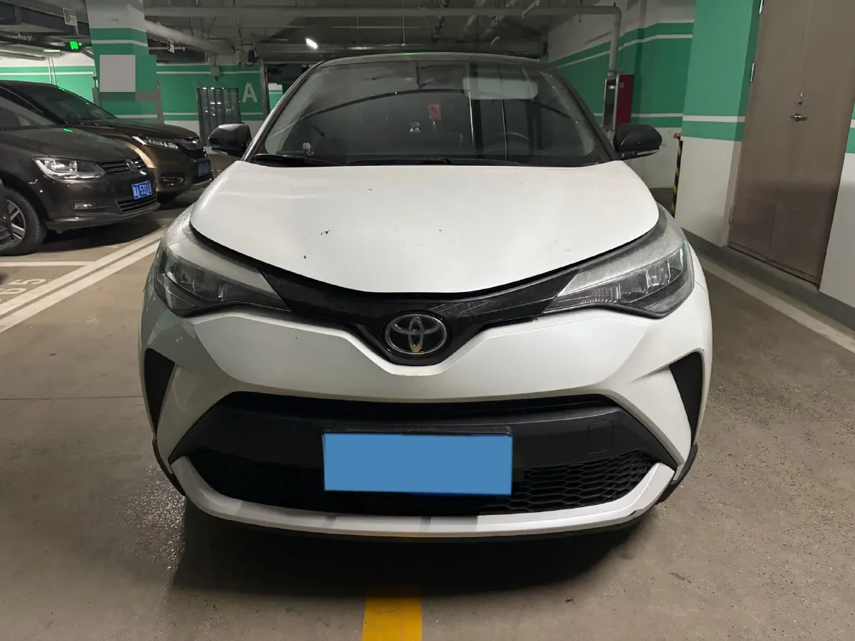 2021 Toyota C-HR 2.0L 171HP L4 CVT,autocango,china used car exporter,china ev exporter,chinese used car exporter,chinese used ev exporter