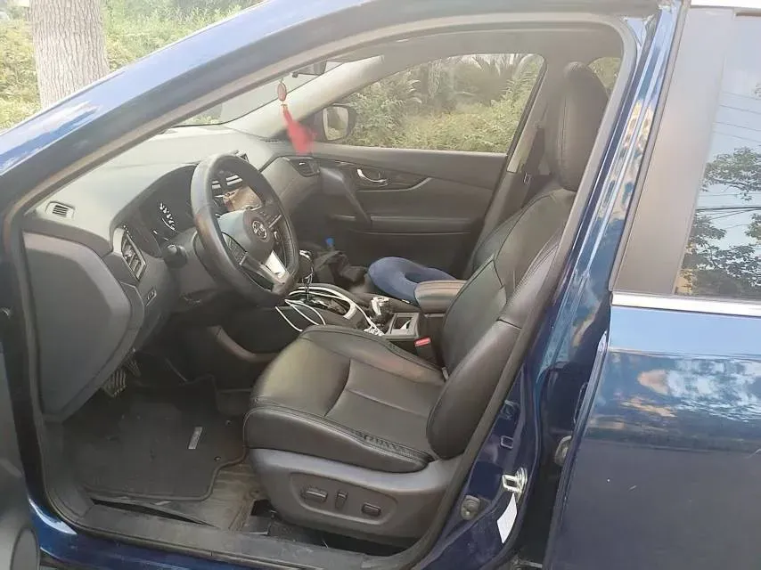 2020 Nissan X-Trail 2.0L 154HP L4 CVT,autocango,china used car exporter,china ev exporter,chinese used car exporter,chinese used ev exporter
