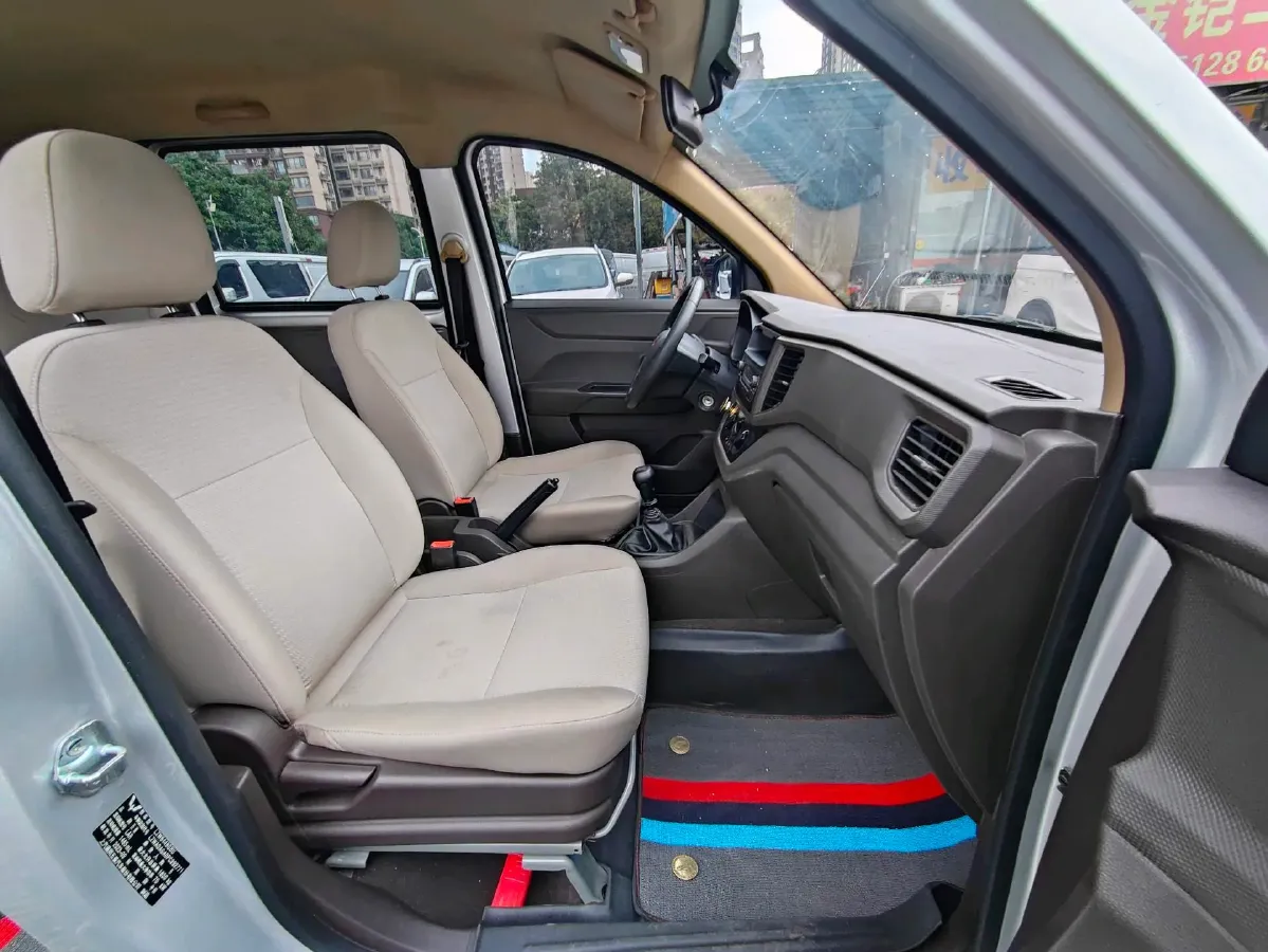 2022 JinBei Little Sea Lion X30 1.5L 102HP L4 5MT,autocango,china used car exporter,china ev exporter,chinese used car exporter,chinese used ev exporter