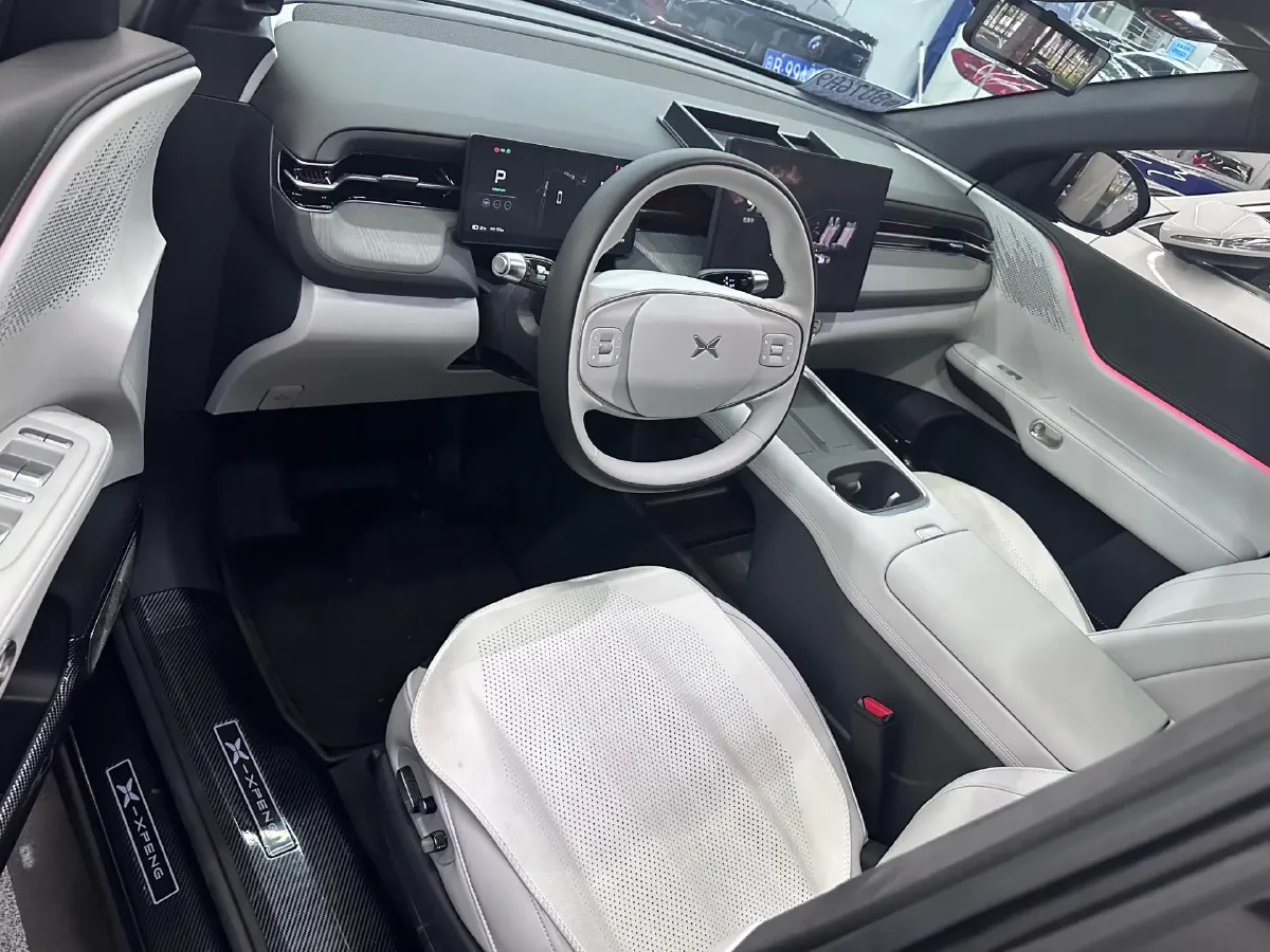2025 Xpeng G6 BEV 68.5KWH,autocango,china used car exporter,china ev exporter,chinese used car exporter,chinese used ev exporter