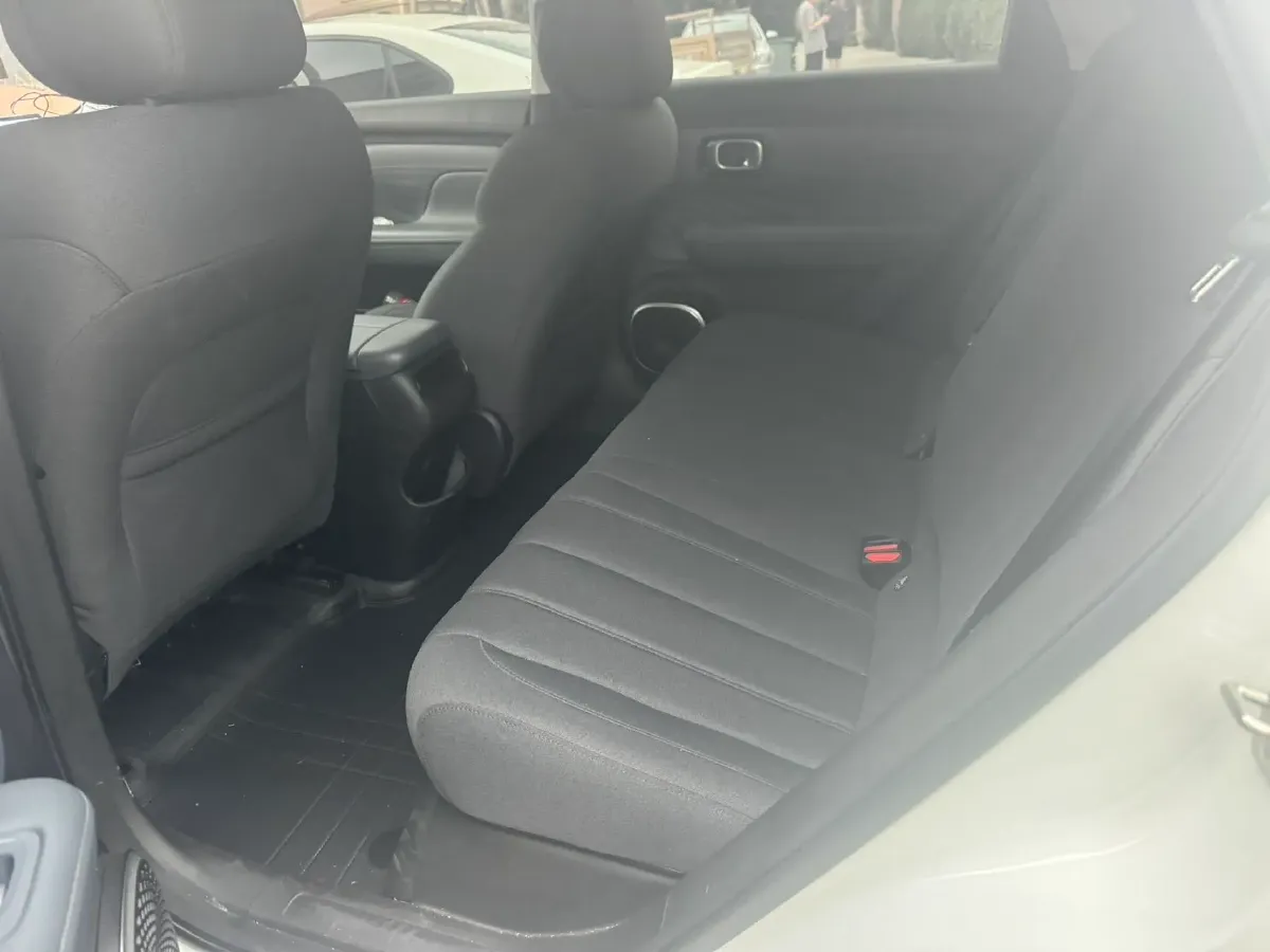 2025 Aion AION UT BEV,autocango,china used car exporter,china ev exporter,chinese used car exporter,chinese used ev exporter
