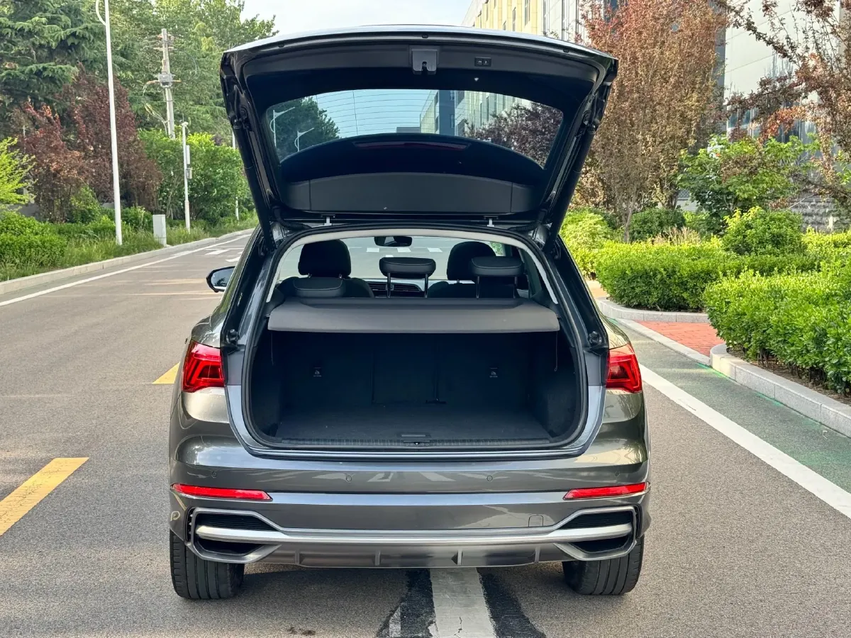 2023 Audi Q3 1.4T 150HP L4 7DCT,autocango,china used car exporter,china ev exporter,chinese used car exporter,chinese used ev exporter