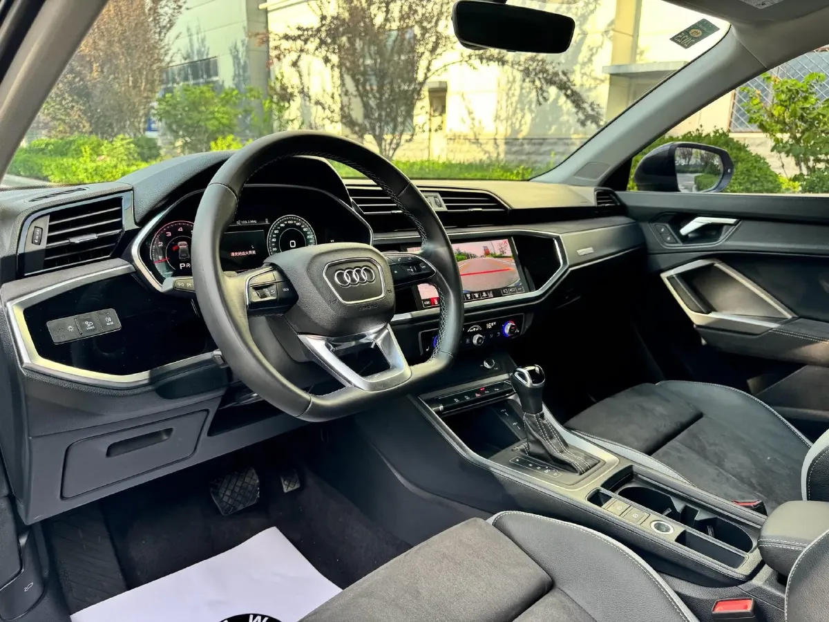 2023 Audi Q3 1.4T 150HP L4 7DCT,autocango,china used car exporter,china ev exporter,chinese used car exporter,chinese used ev exporter