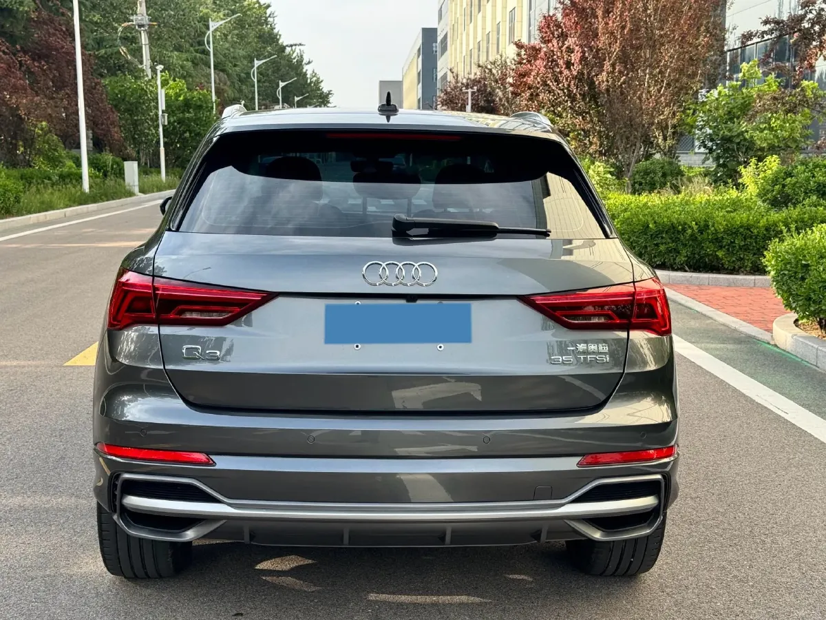2023 Audi Q3 1.4T 150HP L4 7DCT,autocango,china used car exporter,china ev exporter,chinese used car exporter,chinese used ev exporter