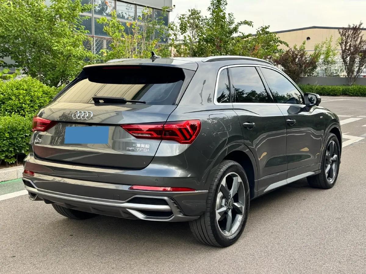 2023 Audi Q3 1.4T 150HP L4 7DCT,autocango,china used car exporter,china ev exporter,chinese used car exporter,chinese used ev exporter