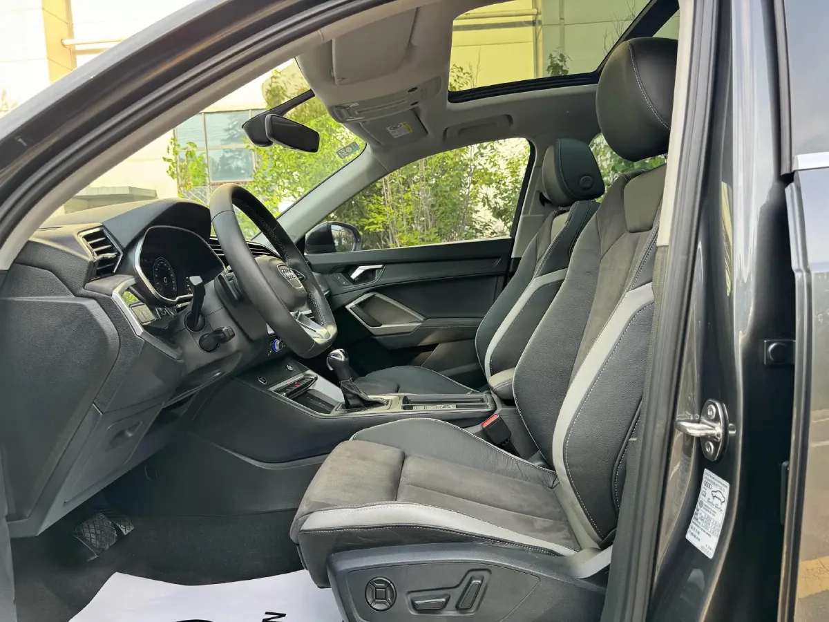 2023 Audi Q3 1.4T 150HP L4 7DCT,autocango,china used car exporter,china ev exporter,chinese used car exporter,chinese used ev exporter