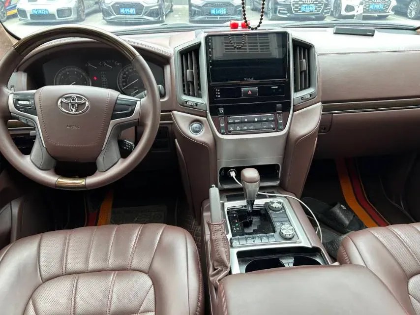 2019 Chevrolet Trax 1.0T 125HP L3 6AT,autocango,china used car exporter,china ev exporter,chinese used car exporter,chinese used ev exporter